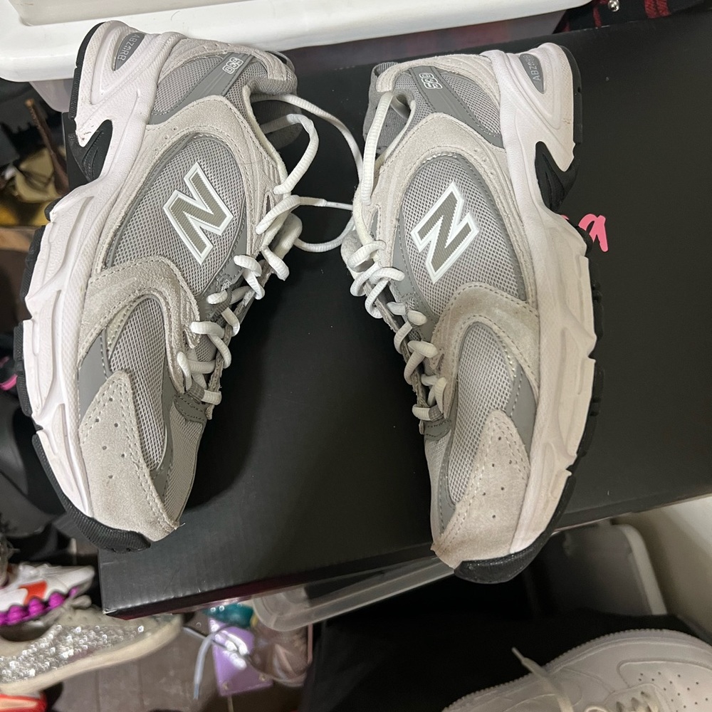New Balance 990